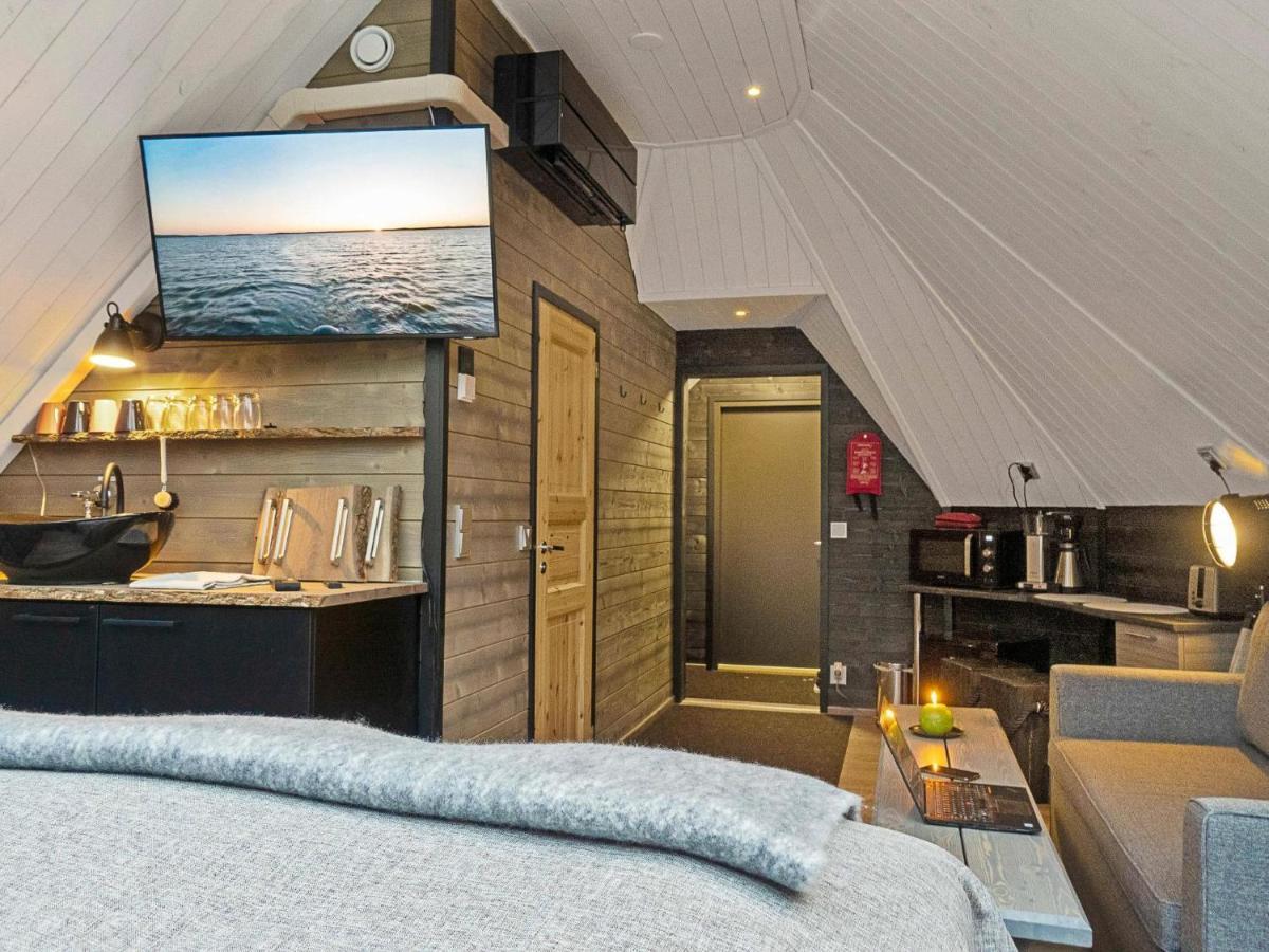 Holiday Home Samruam B Aurora Cabin By Interhome 萨拉 外观 照片